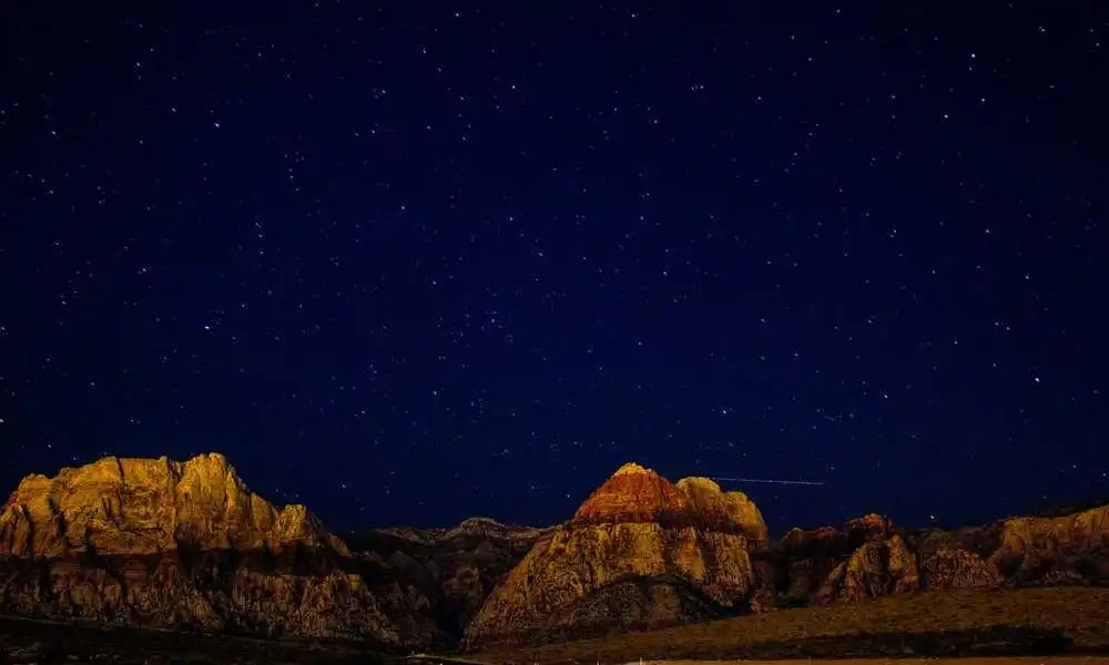 真金白银秒到账，航企换新船驶入绿色低碳新时代