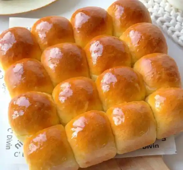 黄油爆浆！广东家常小餐包竟软到能掐出奶香，口感惊艳全网