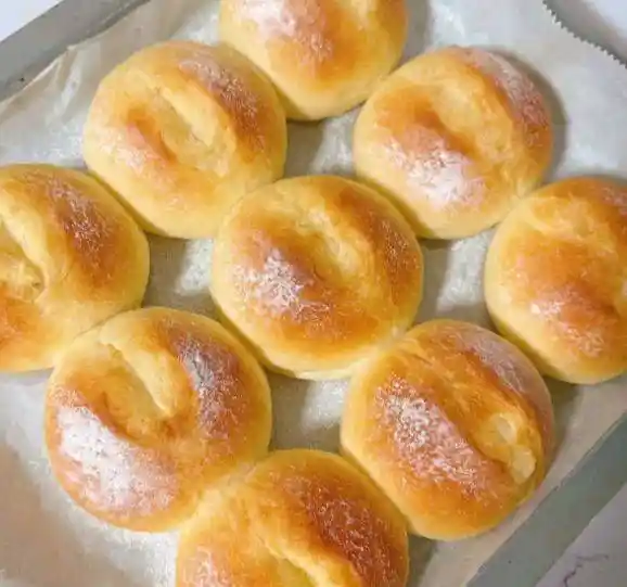 黄油爆浆!广东家常小餐包竟软到能掐出奶香,口感惊艳全网