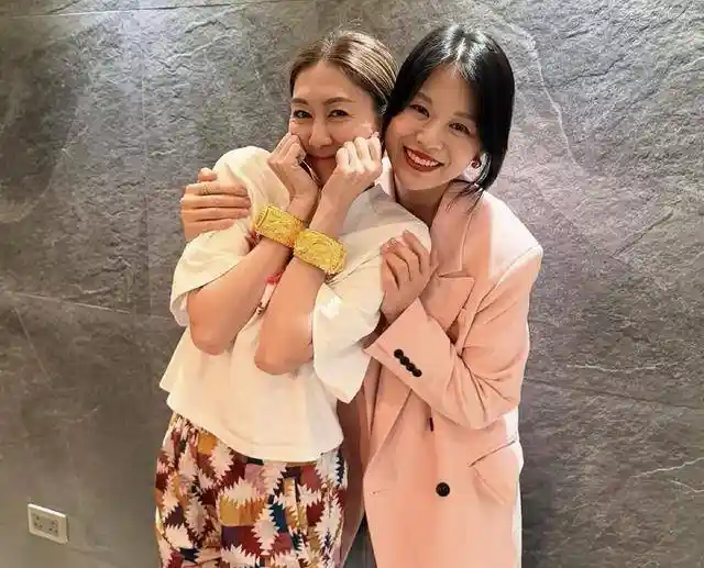 胡定欣疑似怀孕！恋爱一年闪嫁男友引热议