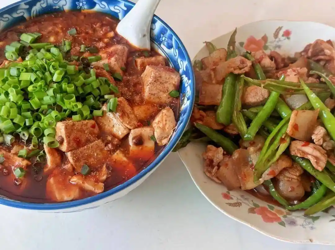 川菜馆暗藏灵魂四宝！点这4道菜，老板秒认你是四川老饕