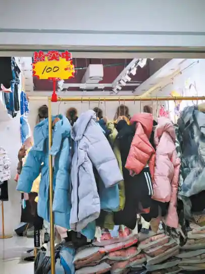 羽绒服价格狂飙背后，藏着哪些不为人知的冷知识？