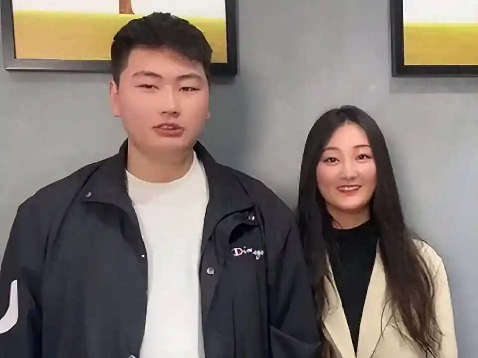 大衣哥前儿媳陈亚楠：从风波到笑谈，命运翻转引热议