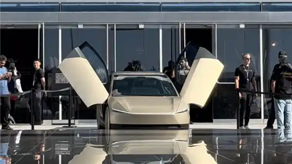 马斯克悄然转向：造车已不再是他心中的未来？