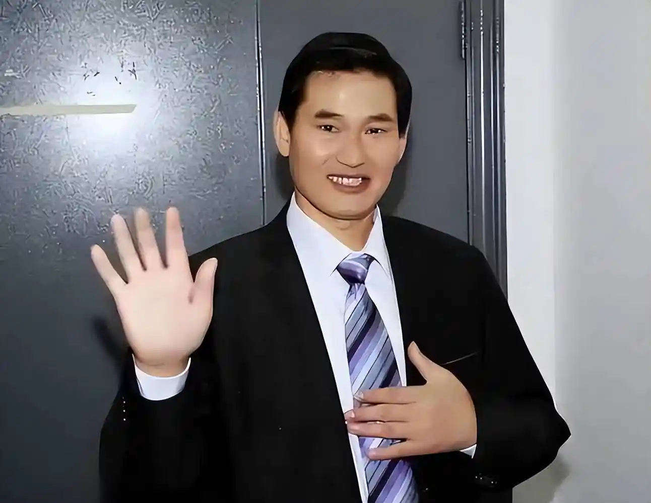 大衣哥喜讯背后的反转人生：前儿媳陈亚楠如何从富贵梦沦为舆论焦点