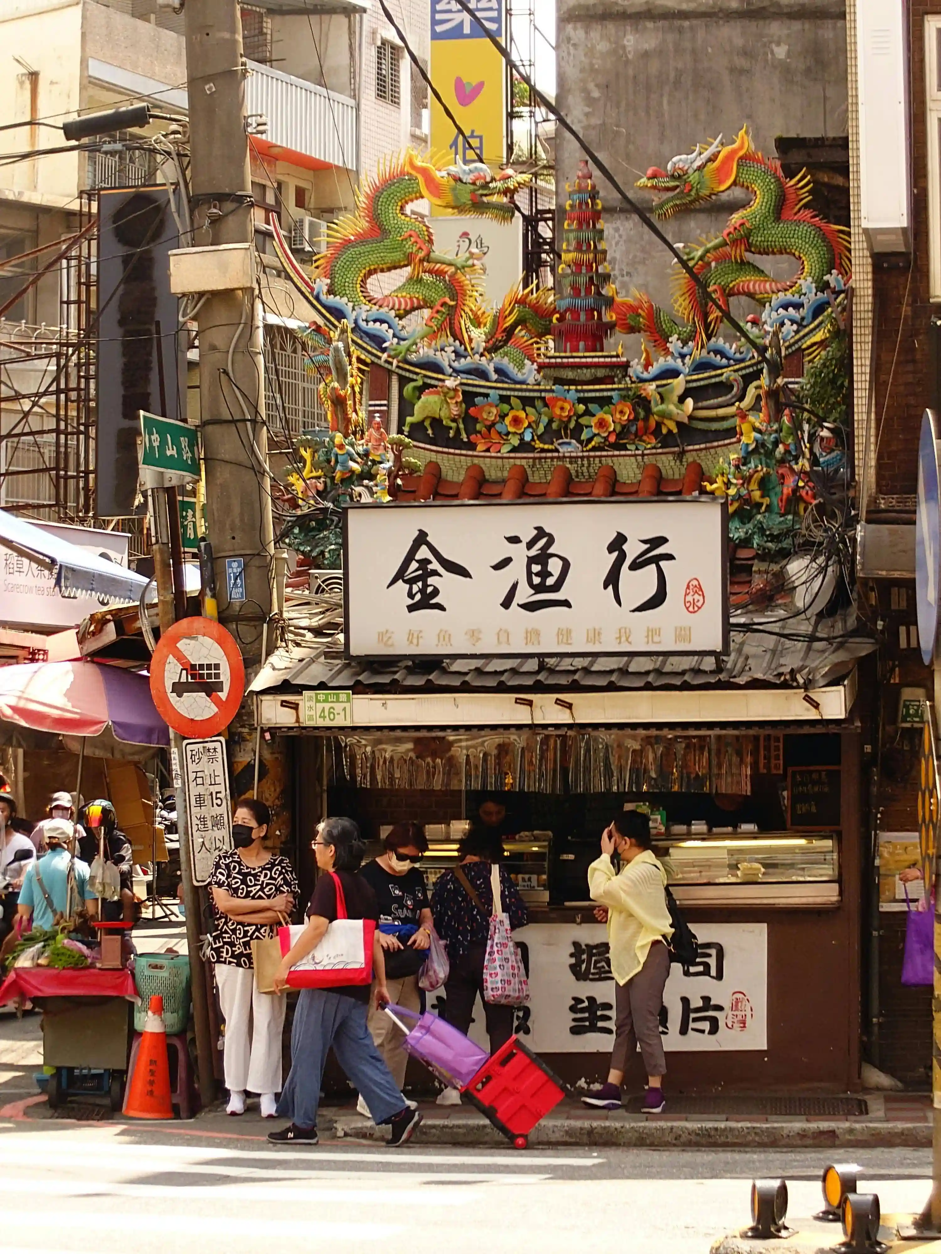 太湖西山岛藏隐咖啡馆：一亩三分地里的理想生活新样本