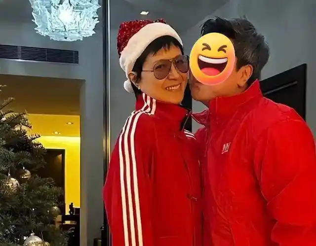 邵美琪亲密互动引热议,同性绯闻再掀舆论风暴