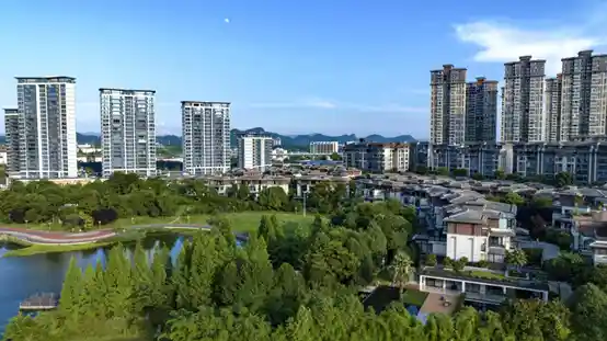 爽爽贵阳新名片,花溪亮相《300秒看家乡》