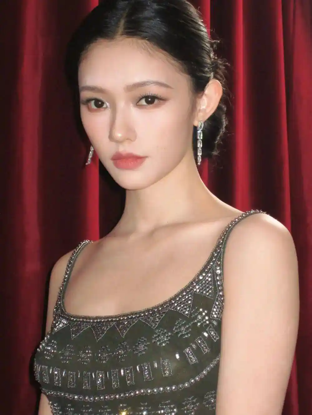 林允遭回踩?背后真相曝光!