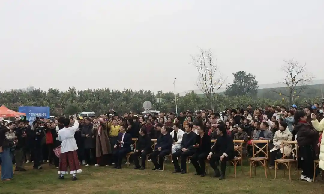 2026中国湖城·鄱阳垂钓嘉年华柚海启幕 创意游城引爆休闲新热潮