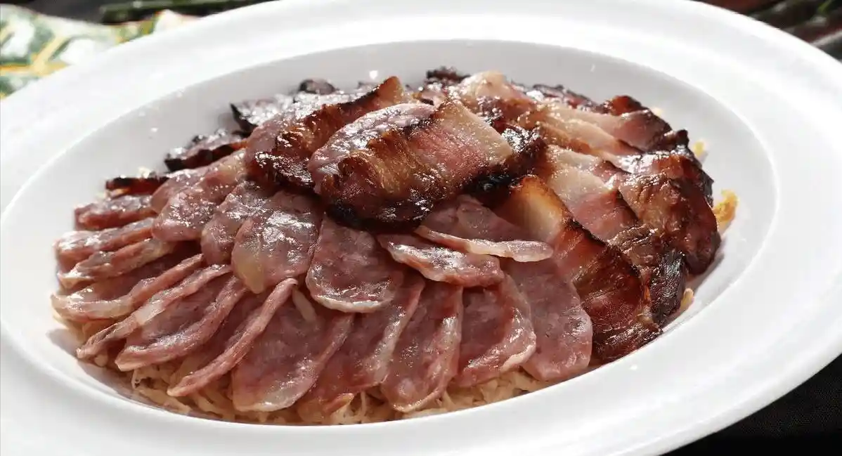 湖南八大必吃湘菜，香辣鲜嫩让人欲罢不能！