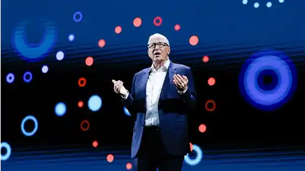 盖茨再临中国！两年半后上海开讲：科技向善，谁先受益，世界就向何处进化