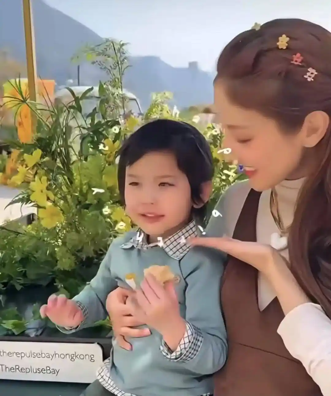 陈凯琳晒儿子生日短片,高颜值小帅哥秒杀全场!