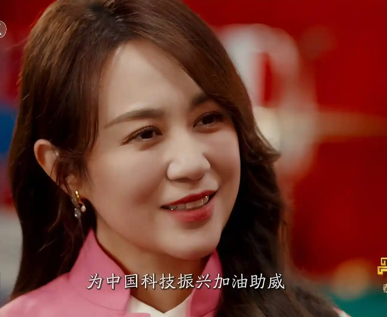 众星春晚撞脸大赏！王菲似潘虹，热巴圆润发福，蔡明演技过火引热议