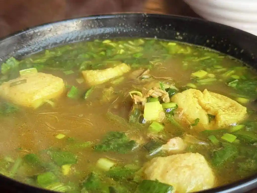 上海咖喱牛肉粉丝汤：一段跨越英伦的味觉传奇