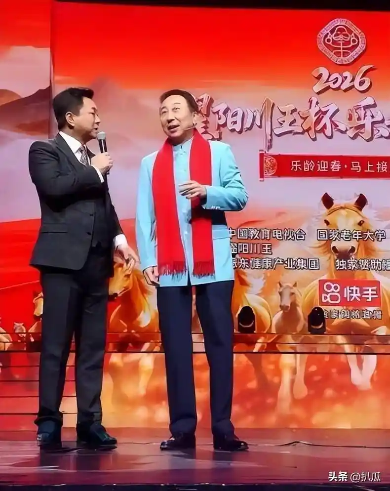 冯巩33年春晚传奇落幕？如今专注家庭生活，与妻子共度温馨晚年