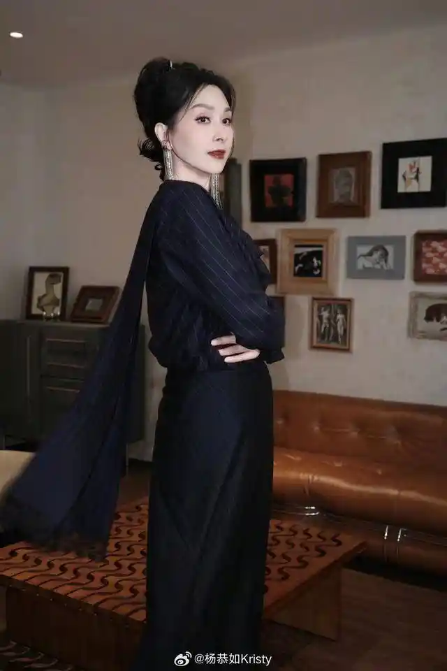 前亚姐冠军混血弟弟大婚！疑似撞脸陈冠希引热议