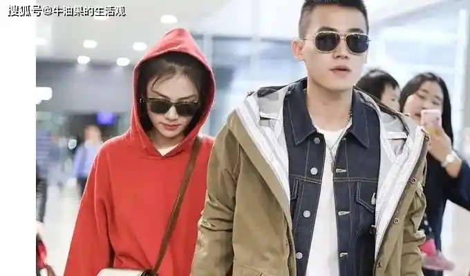 马思纯张哲轩分手引爆热搜：恋爱脑背后藏着什么？