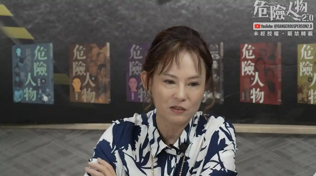 翁静晶自曝婚内挣扎：20岁嫁刘家良，两度生育后多次逃婚未果