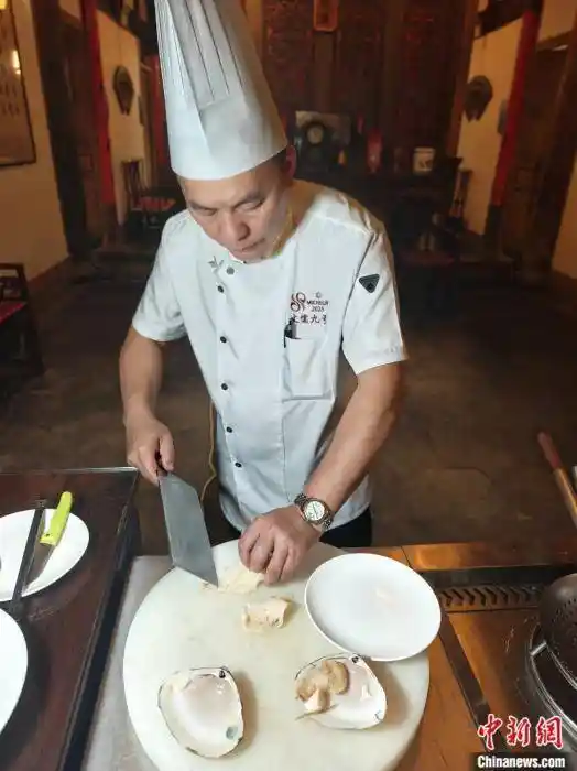 山海之味惊艳北京！郑丽文点赞福州名菜鸡汤汆海蚌