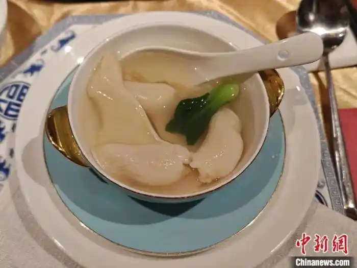 山海之味惊艳北京！郑丽文点赞福州名菜鸡汤汆海蚌