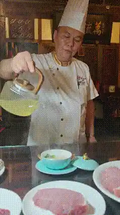 山海之味惊艳北京！郑丽文点赞福州名菜鸡汤汆海蚌