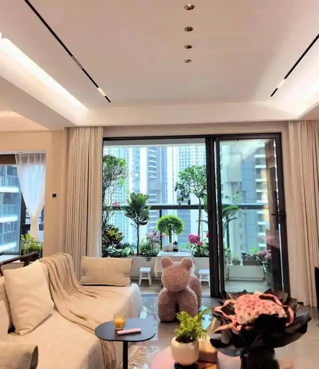 阳台封与不封，他选择不听家人劝，如今每天生活在梦中！