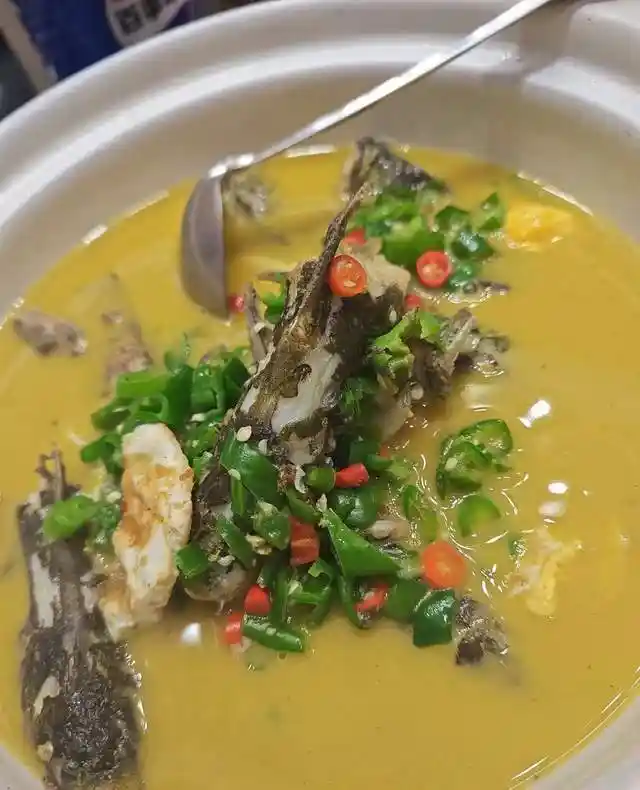 湖南新化20年老店土菜惊艳来袭，这道扎菜汤汁鲜到掉眉！