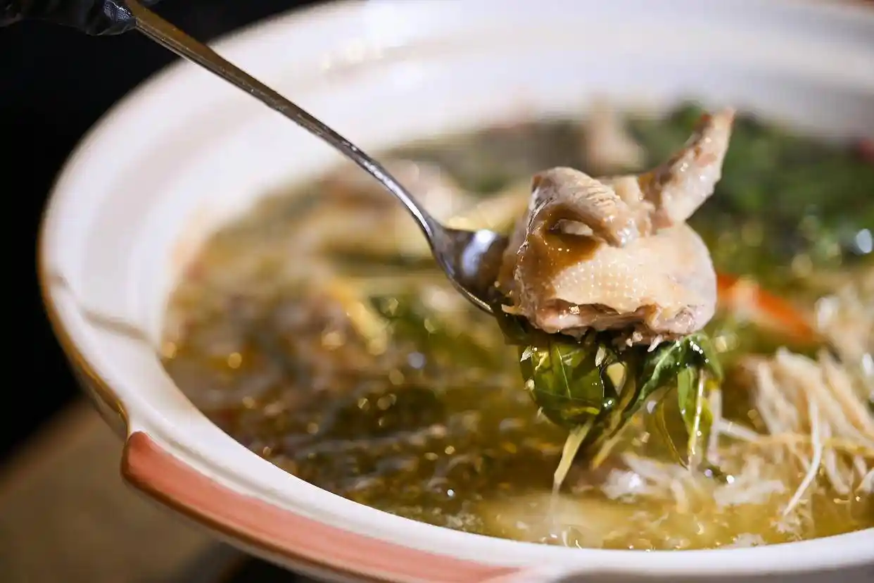 米其林新星引爆沪苏浙，北京食客狂奔中国大饭店吃花记