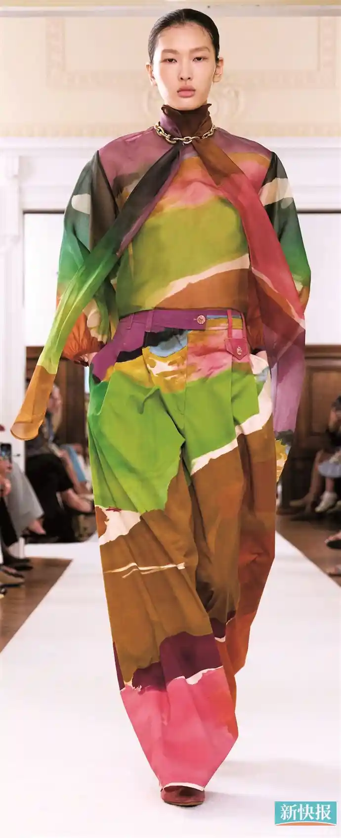 春日风尚新主张：优雅引领时代风华