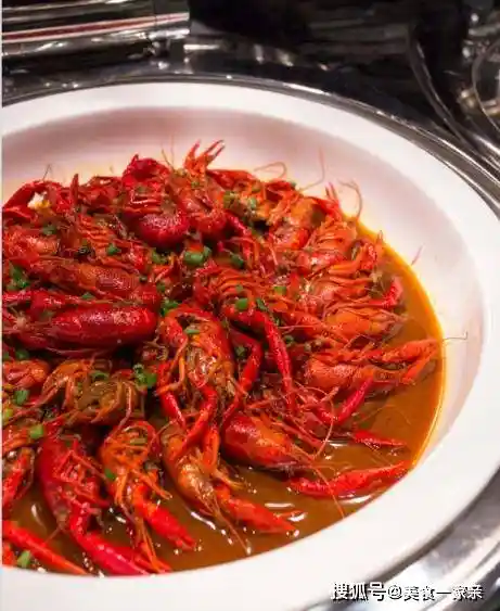 广东老饕连夜打call！10分钟闪电复刻广式灵魂米粉，两种神仙吃法引爆朋友圈