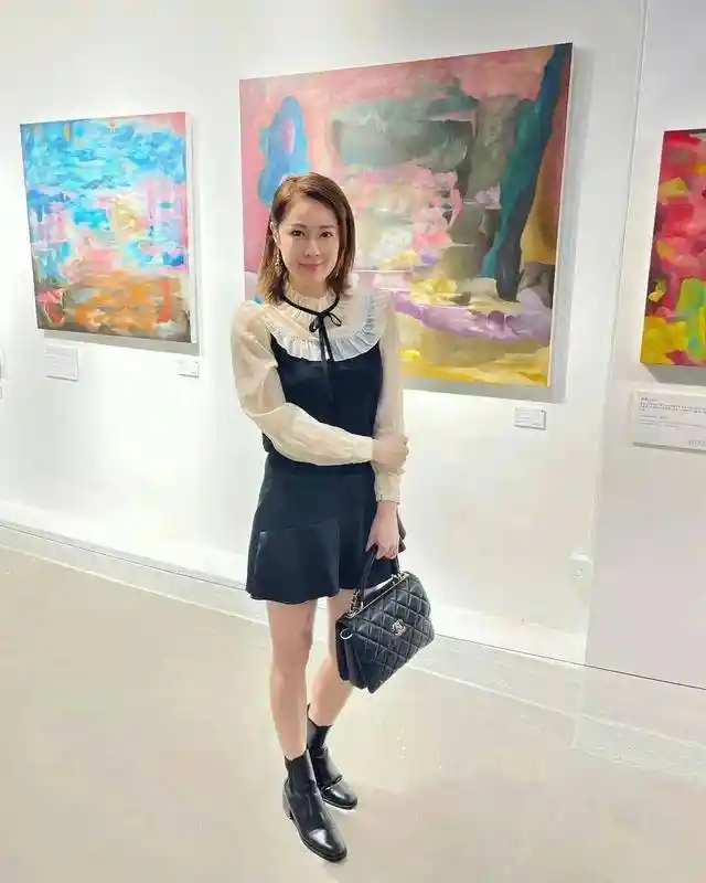 48岁陈颖妍冻龄现身！TVB港姐神隐多年近况曝光，曾传遭周慧敏男友追求？