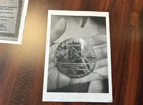 法国男子捏造诺奖级奖项骗学界十年，真相令人咋舌